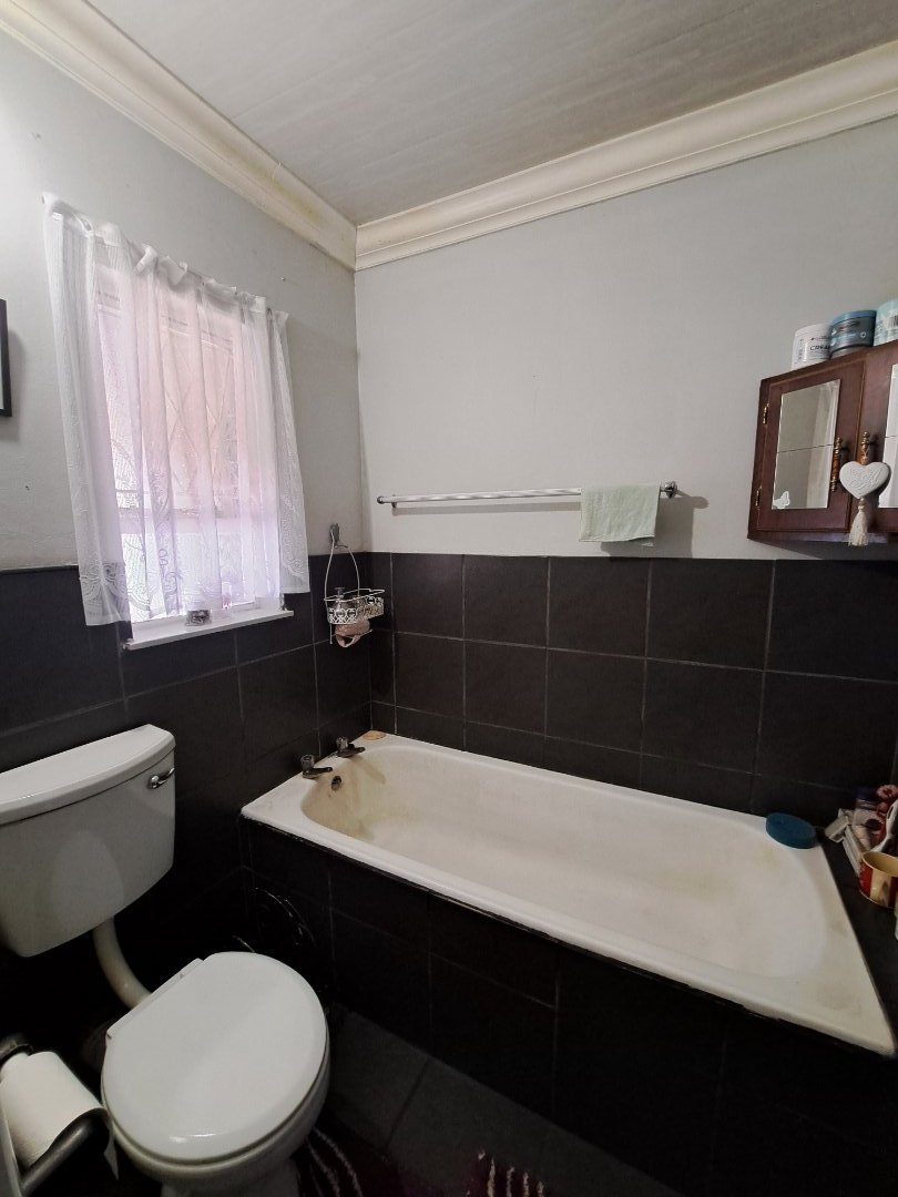 3 Bedroom Property for Sale in Uitsig Free State